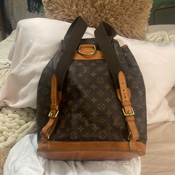 Louis Vuitton, authentic large backpack - Picture 3 of 9